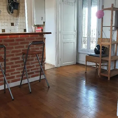 Au Calme Avec Vue A 10 Mn Du Centre De Paris Appartement Bois-Colombes