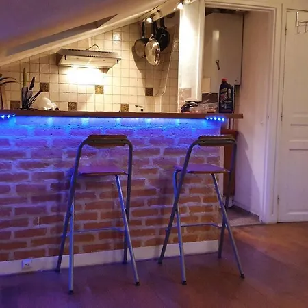 Au Calme Avec Vue A 10 Mn Du Centre De Paris Appartement *